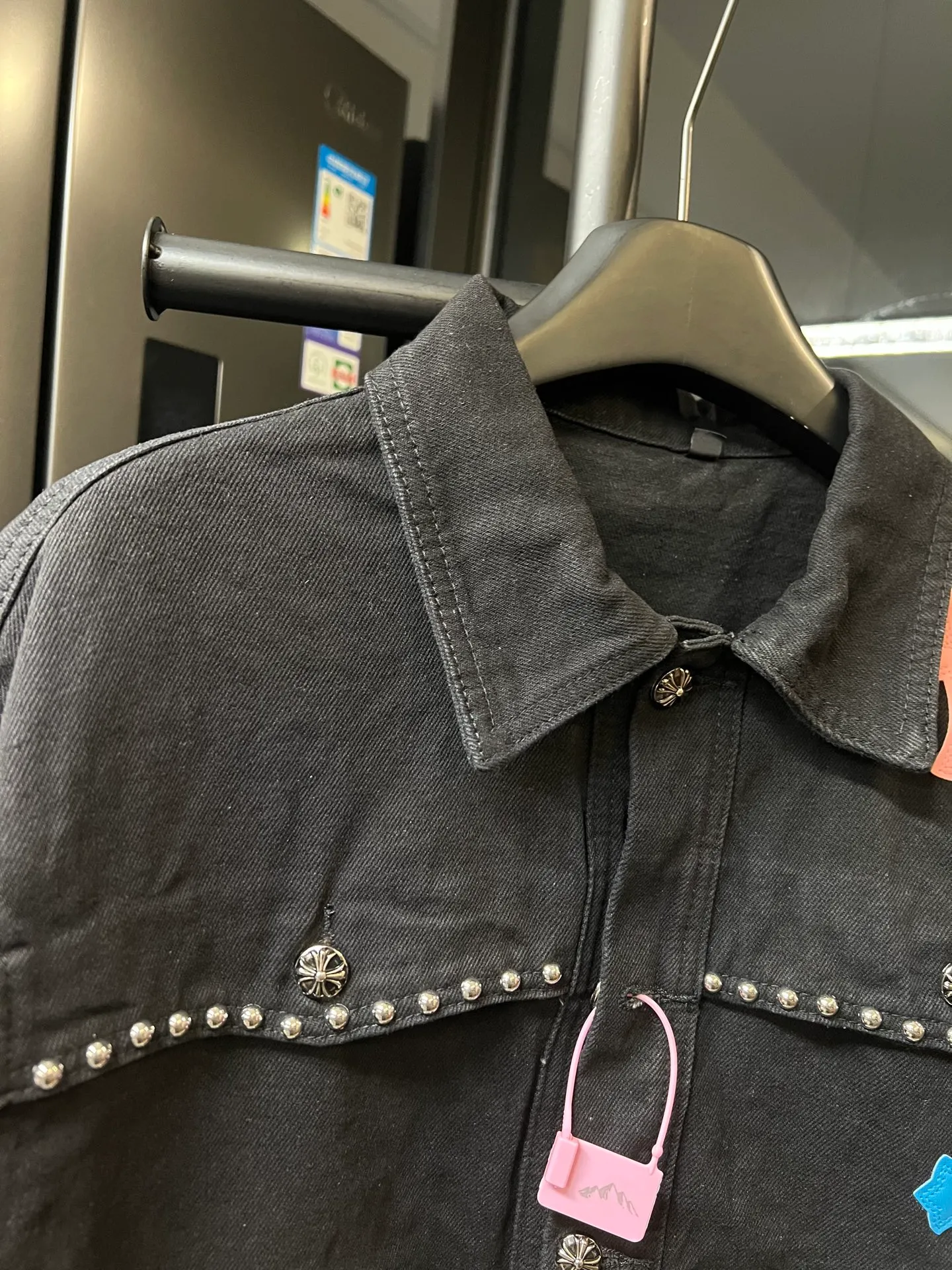 P280 [next day] Chrome Heart/Chrome Heart 25FW rivet colorful leather embroidered high-tech denim jacket (black) Size: 46 48 50 52 (corresponding to s-xl) Detailed sizes can be found in Figure 9